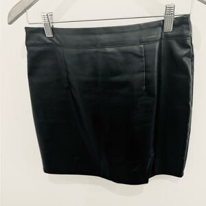 Classic Black Leather Skirt Lulus small